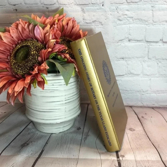 book about rotary THE ONGOING STORY OF ROTARY ON THE TEXAS LLANO ESTACAdo - Picture 3 of 7